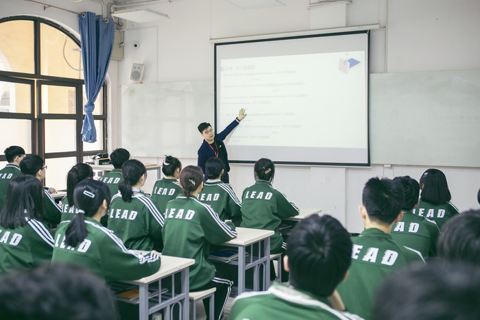 双师伴学，确保高效每一天